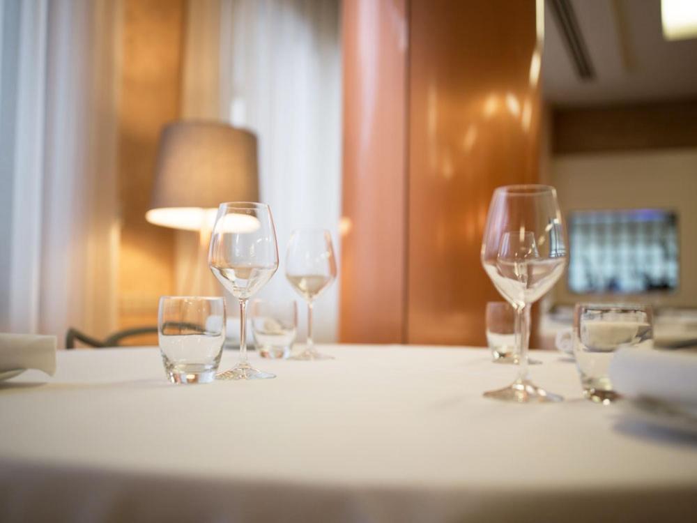 Ristorante Hotel Lucia - 100 Mt Dal Mare Giulianova Kültér fotó