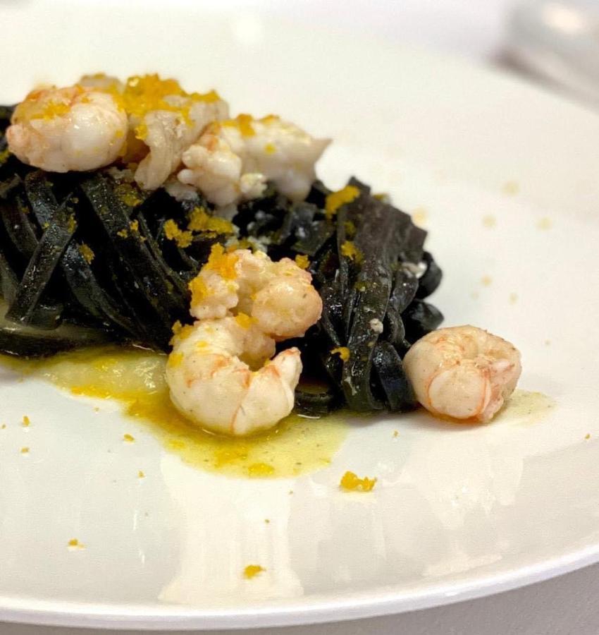 Ristorante Hotel Lucia - 100 Mt Dal Mare Giulianova Kültér fotó